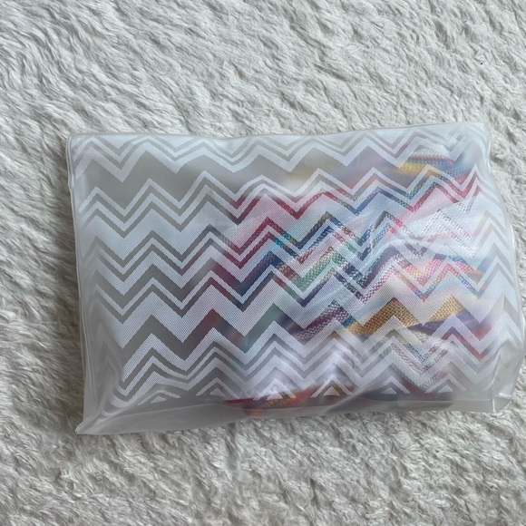 NWT Missoni Striped Halterneck OnePiece 40 (4) Small Rainbow Crochet Bikini Mare - Picture 11 of 16